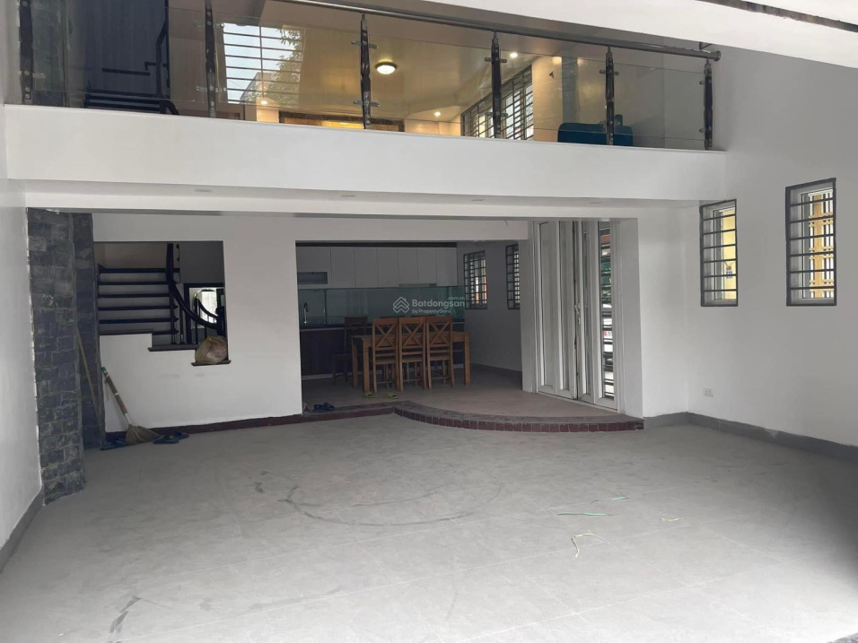 5-Story Corner Lot House near Cau Dien Street with Parking