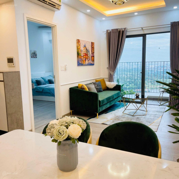 Modern 3-Bedroom Apartment with City View