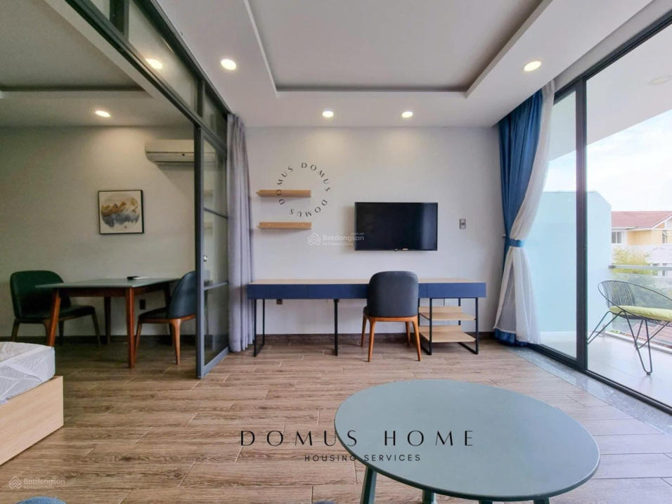 Modern Studio Apartment with Balcony in District 11