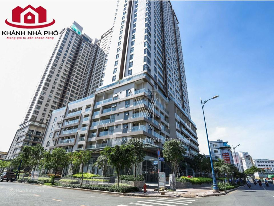 Modern Officetel with City View in District 4