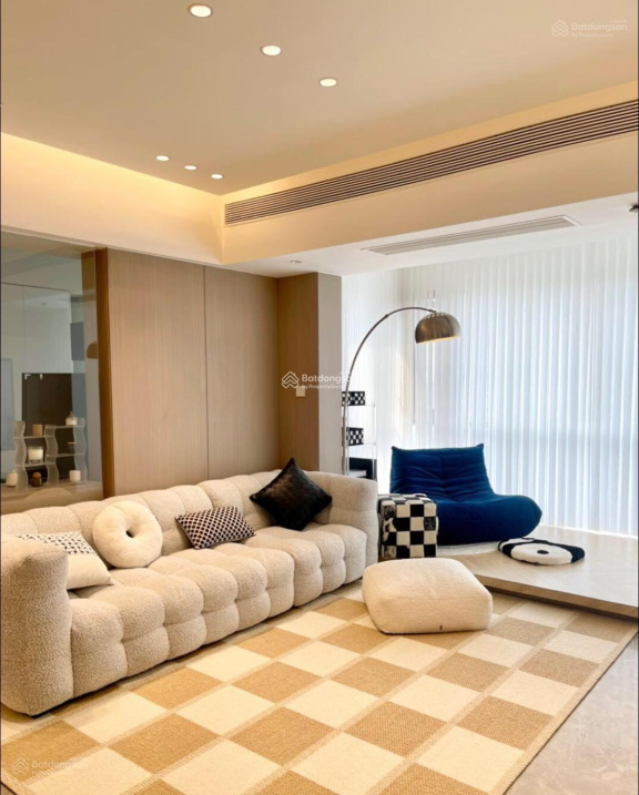 Modern 100m² Apartment with 3 Bedrooms, High-End Amenities