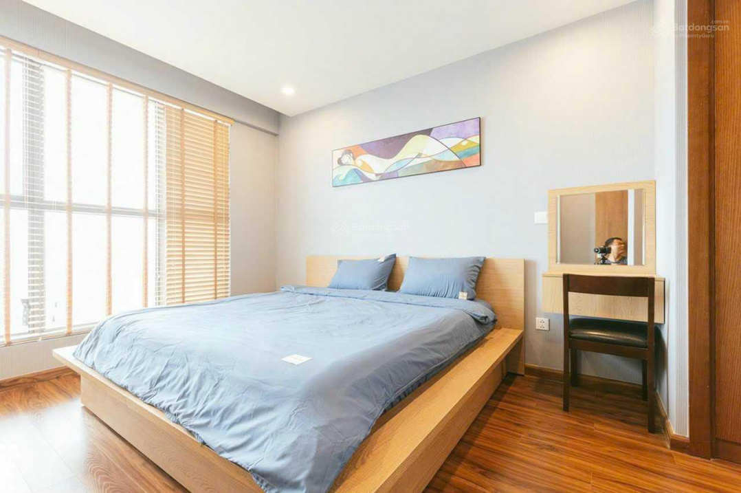 Modern 2-Bedroom Apartment at Golden Palm Building
