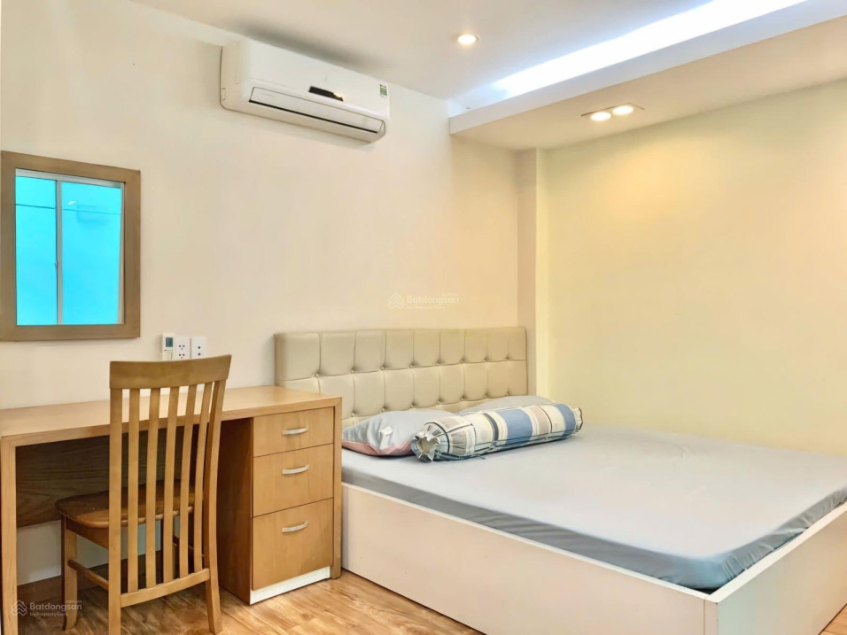 Spacious Studio with Kitchen in District 1