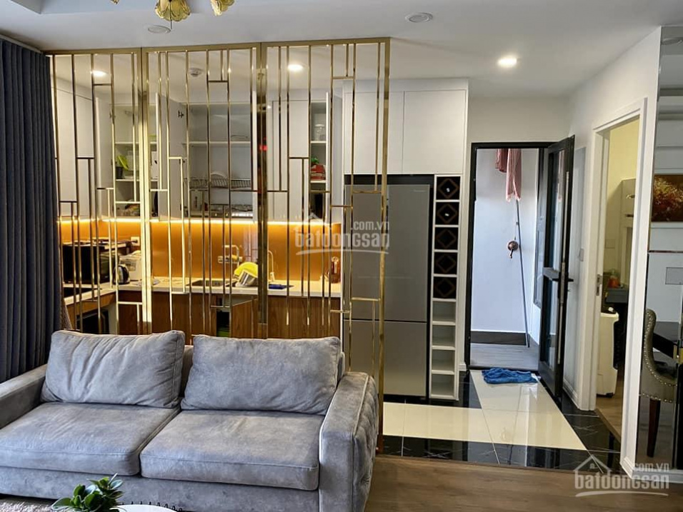 Modern Luxury Apartment at Gold Season