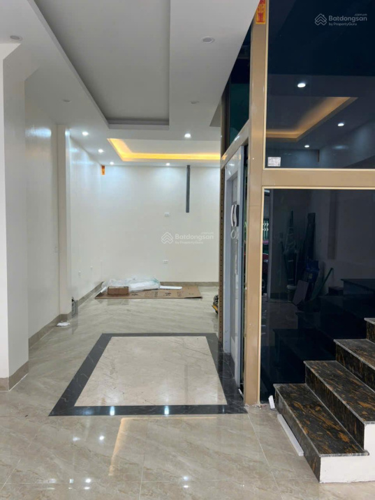 5.5-Floor Townhouse with Elevator in Trung Yen