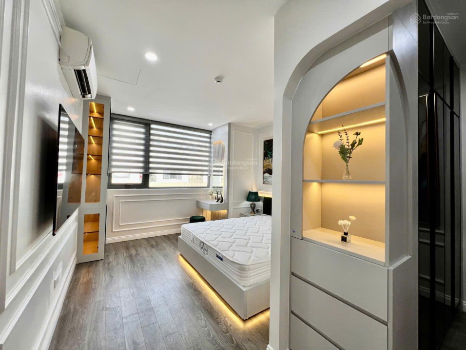 Modern 3-bedroom apartment in Sun Square