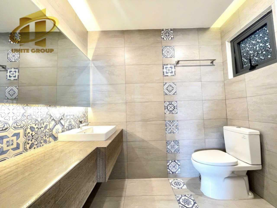 Modern Studio Apartment Near Thi Nghe Bridge