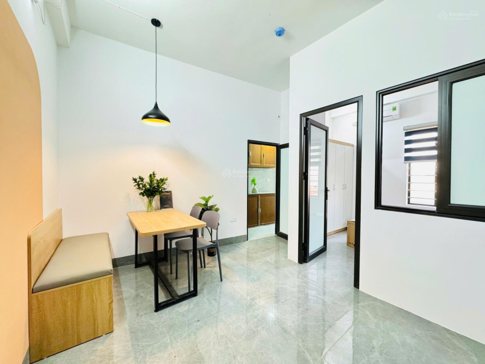 Modern 35m² Apartment with Furnished Kitchen
