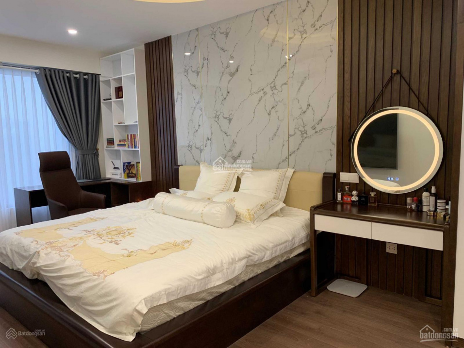 Modern 78m² Furnished Apartment with Balcony