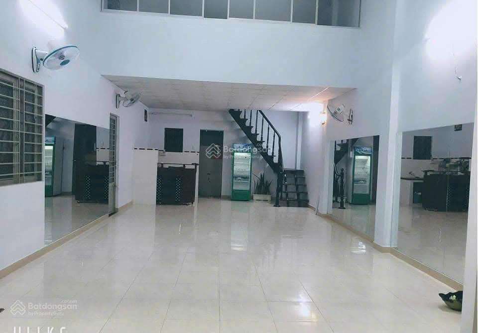 Spacious House for Rent on Nguyen Hong Dao Street