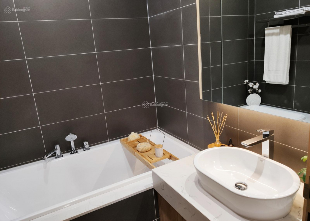 Modern 2-Bed Apartment at The Zei Mydinh