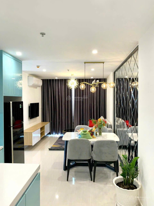 Modern 3-Bedroom Vinhomes Apartment with Full Furniture