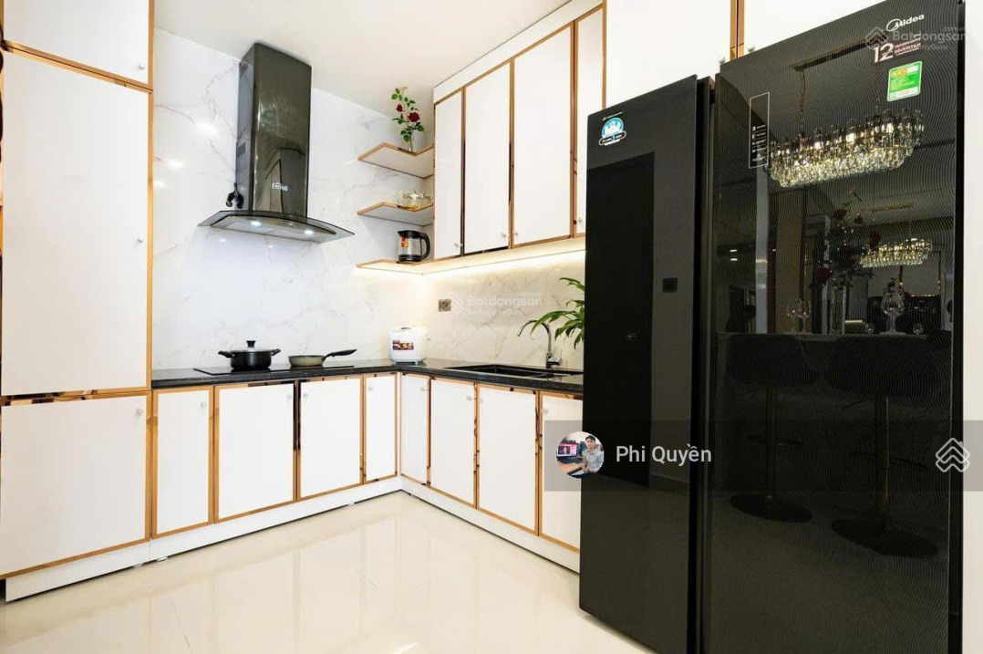 Spacious 2-Bedroom Apartment near Tan Son Nhat Airport