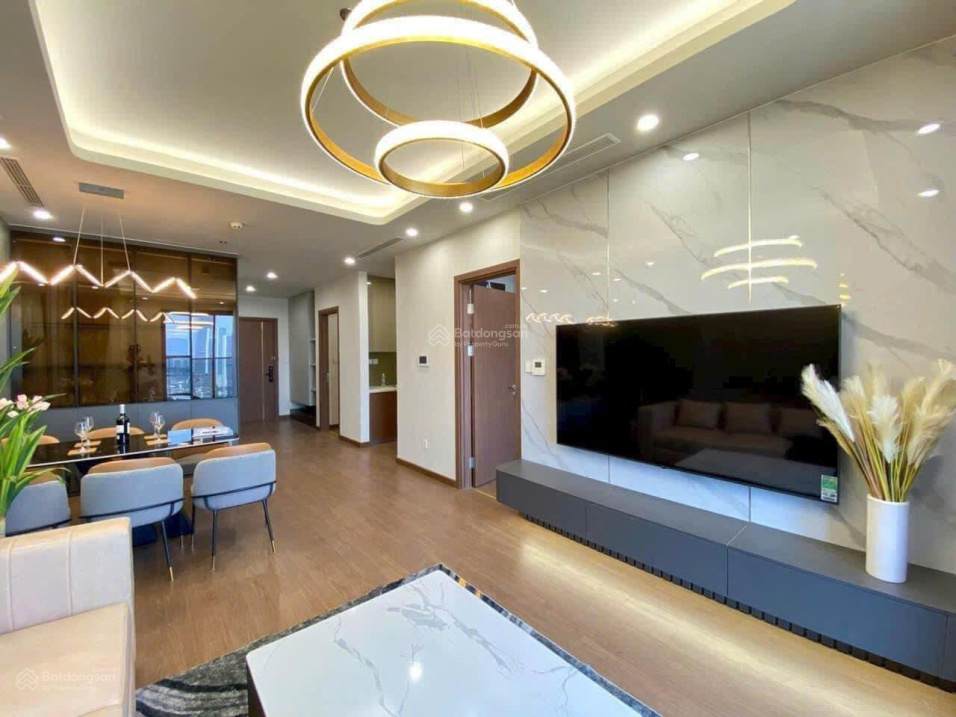 HDI Tay Ho 2-Bedroom Apartment with Lake View