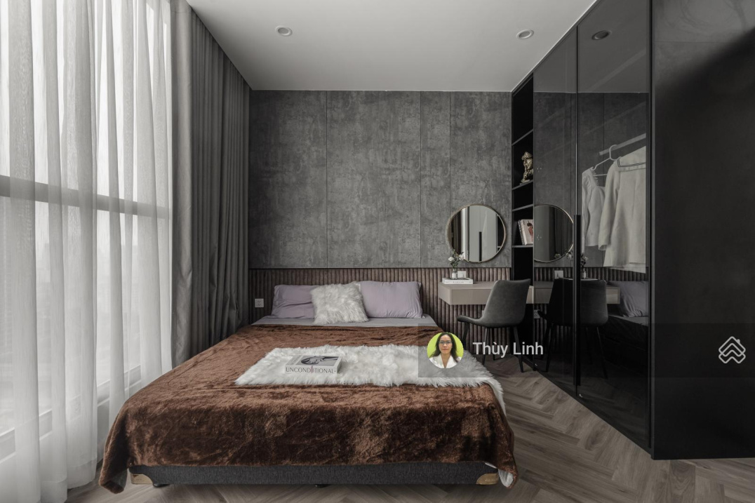 High-floor Corner Apartment with 4 Bedrooms, Fully Furnished