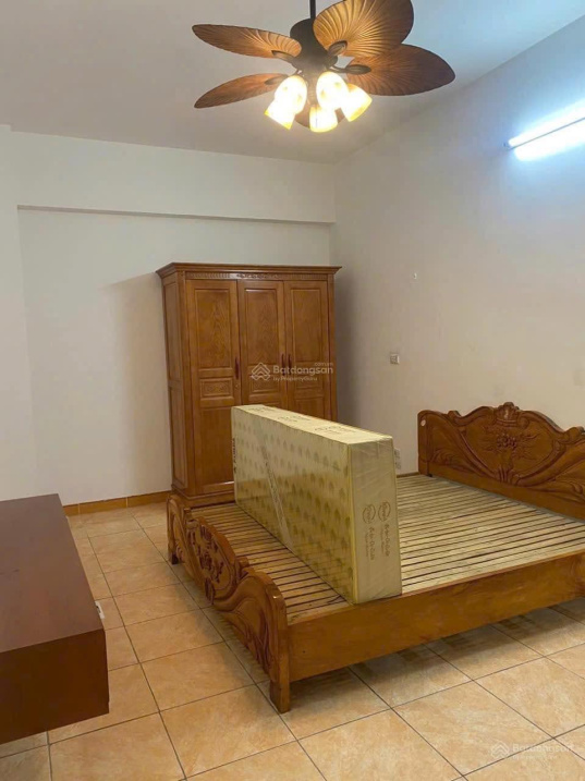 3-Bedroom Apartment with Modern Kitchen in Hoang Quoc Viet
