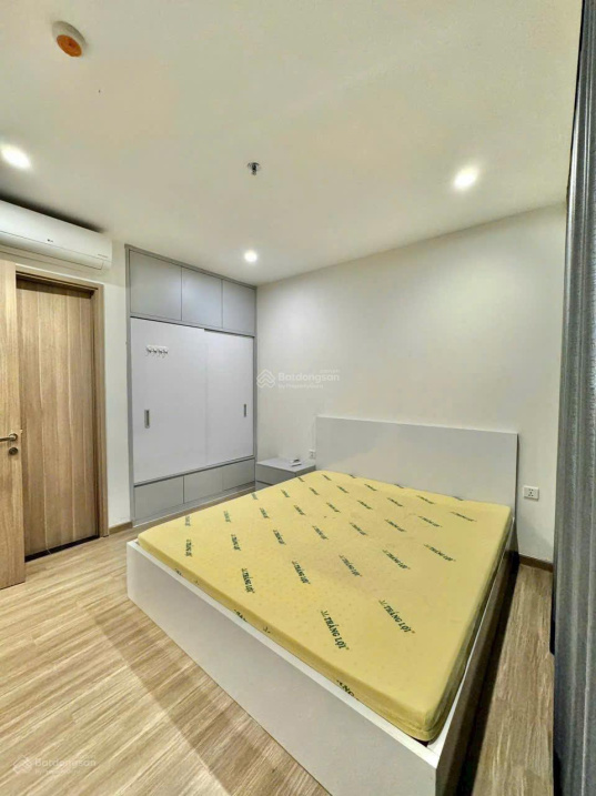 Modern 3-Bedroom Vinhomes Apartment with Full Furniture