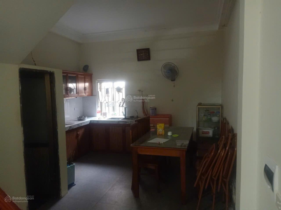 3-Bedroom Apartment in Ngoc Thuy, Long Bien, Hanoi