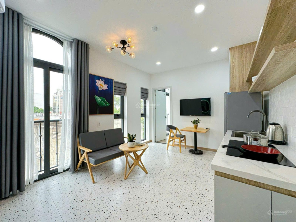 Modern 1-Bedroom Apartment with Full Amenities