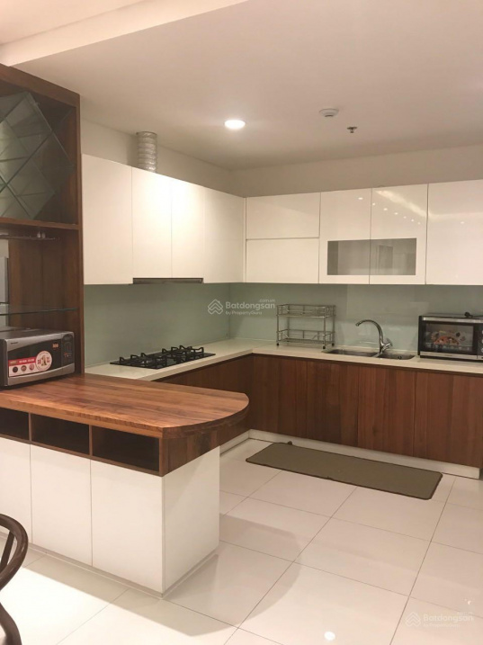 Luxurious Thao Dien Pearl Apartment with Pool View