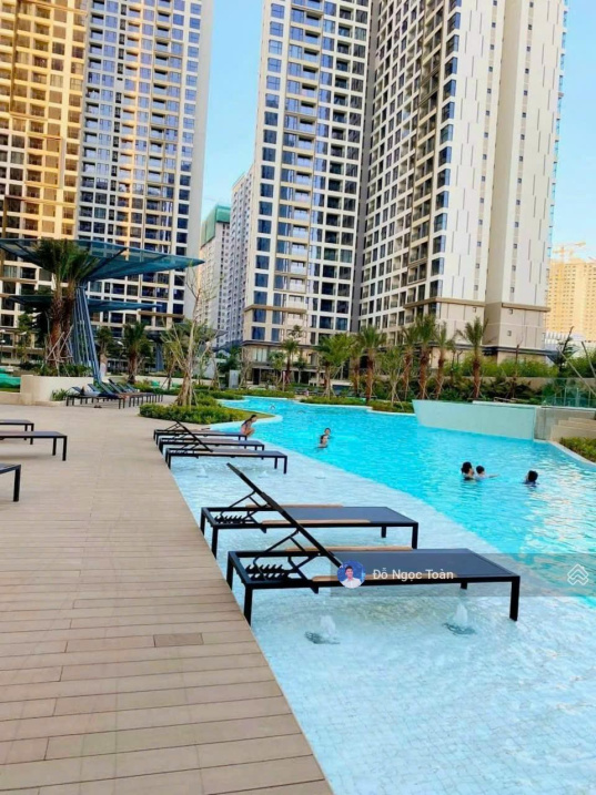 3-Bedroom Apartment at Masteri Centre Point