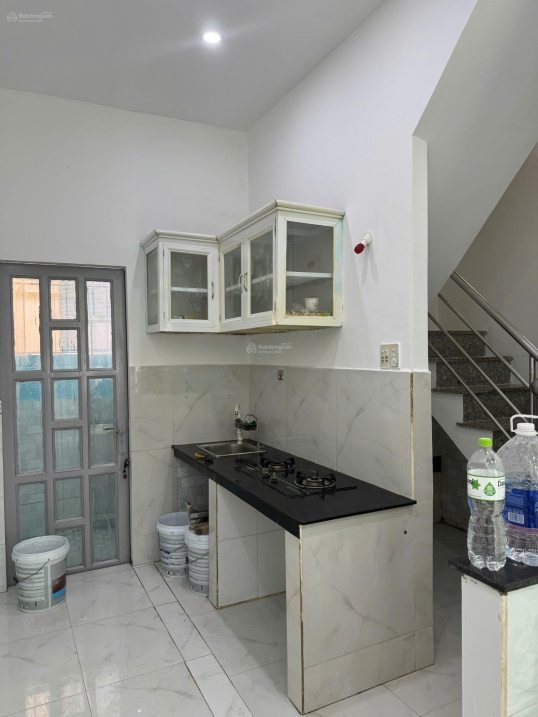 3-Bedroom House in District 8 with Air Conditioning