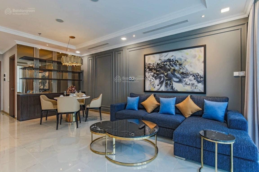 Modern 2-Bed Apartment with City Views