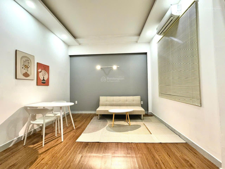 Modern Studio with Full Premium Furnishings