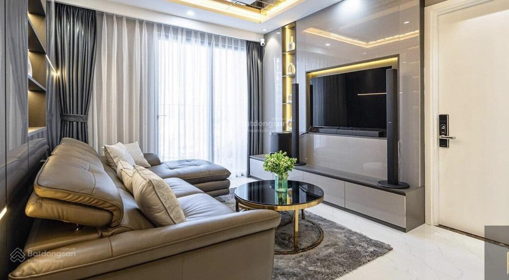 Golden Mansion Apartment in Phu Nhuan - Spacious 2BR