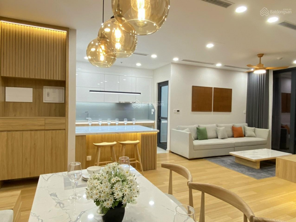 Modern Zei Apartment with Designer Interior