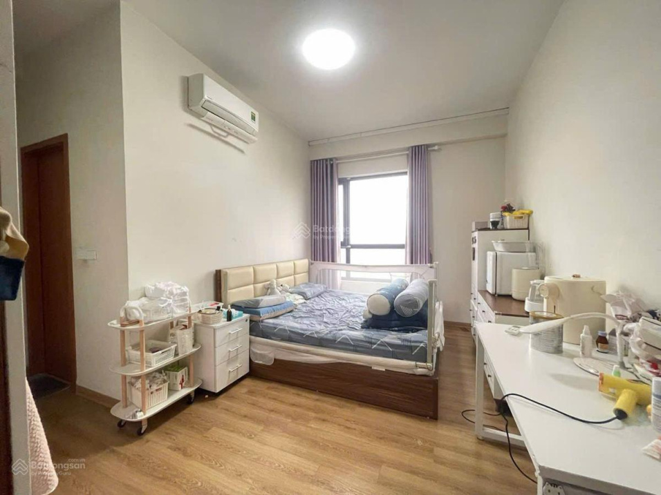Spacious 3-Bedroom Corner Apartment at Hateco Xuân Phương