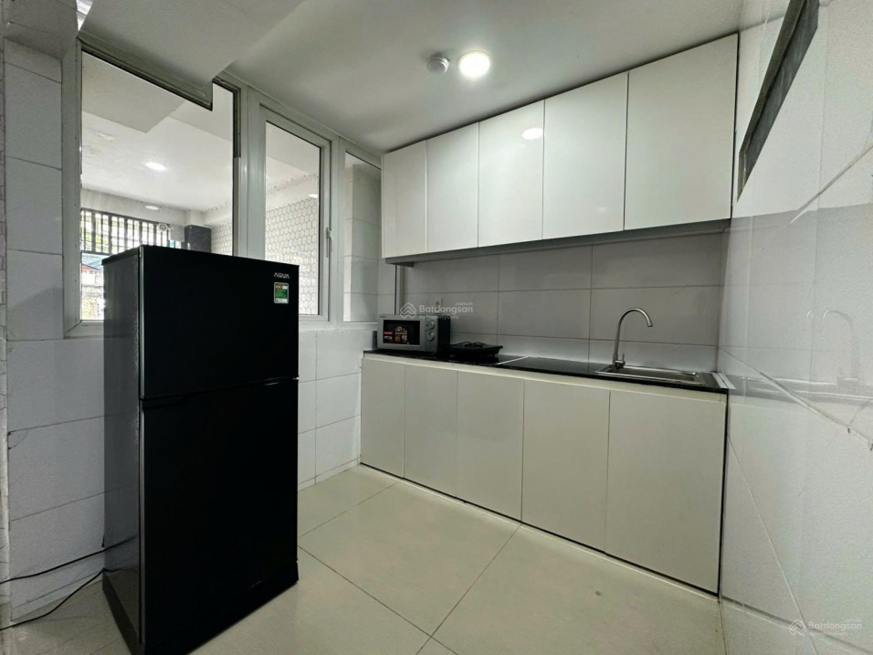 Modern 2BR Serviced Apartment with Garden District 1