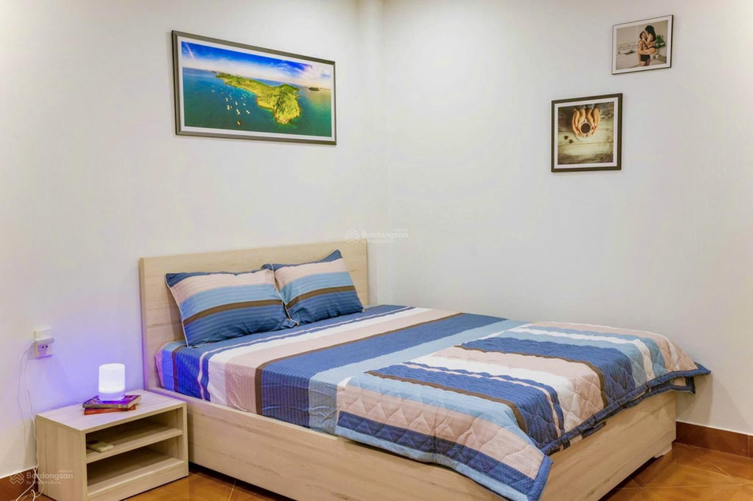 Modern Studio Apartment with Designer Interior