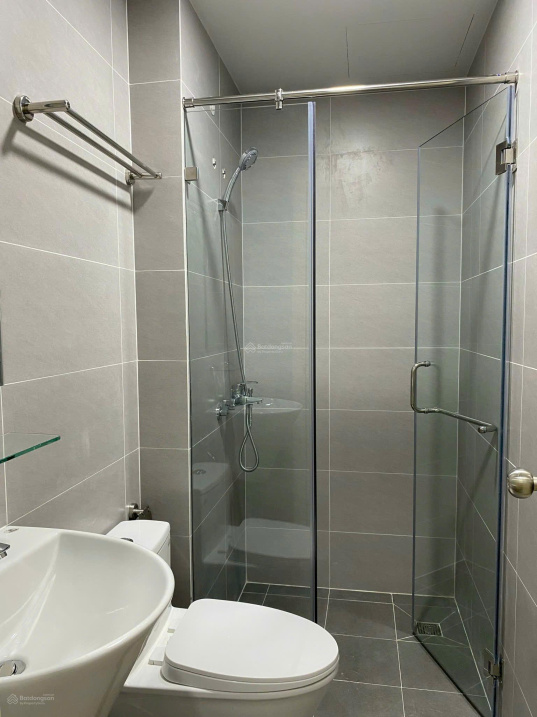 Modern 2-Bedroom Apartment Near University Plaza