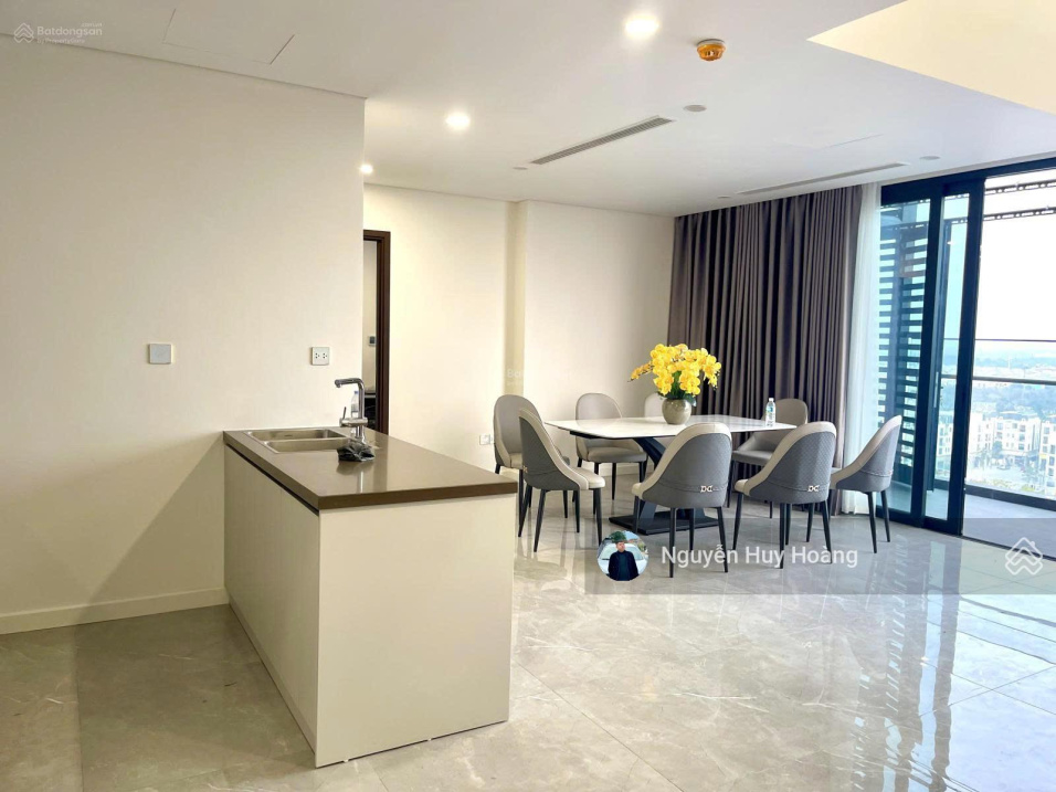 Luxury Duplex Apartment in Sunshine Green Iconic, Long Biên, Hanoi
