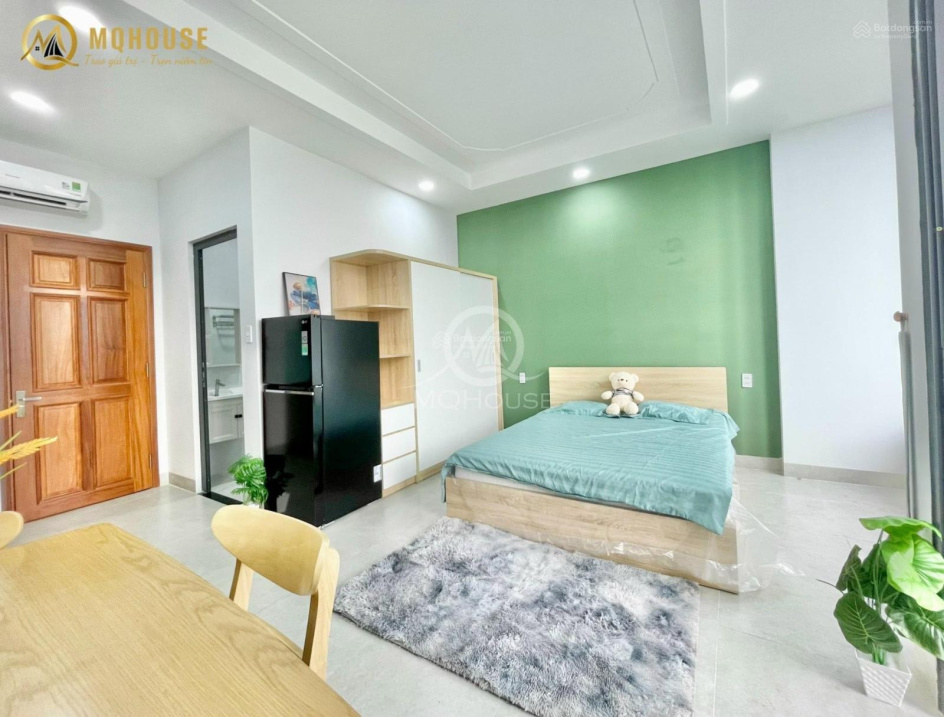 Modern Studio Apartment with Full Amenities