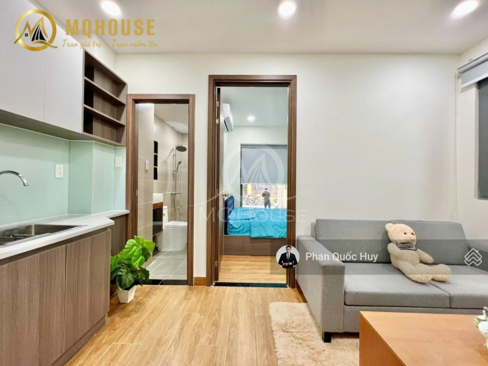 Modern Mini Apartment Near Airport with Amenities