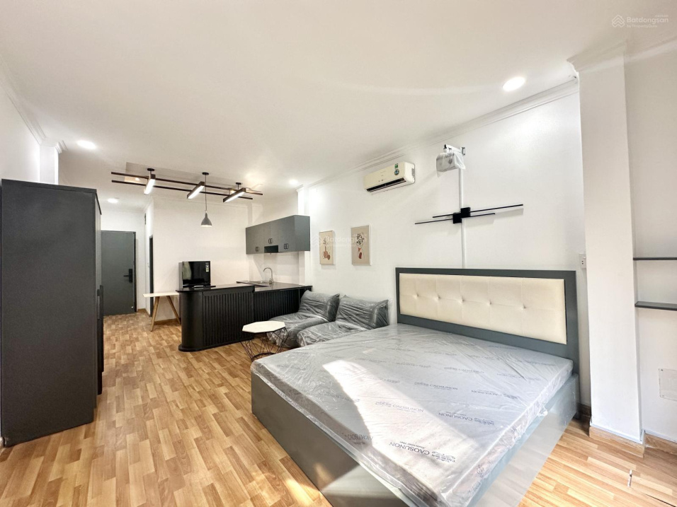 Modern Studio Apartment with Full Amenities District 1