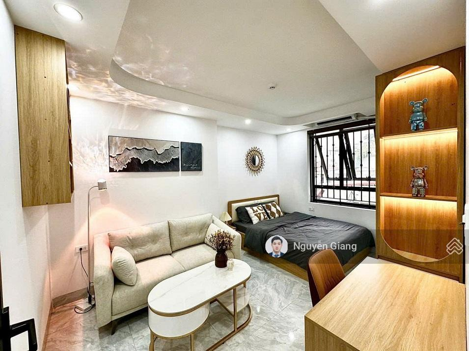 Modern Studio Apartment Near Hoang Cau Lake