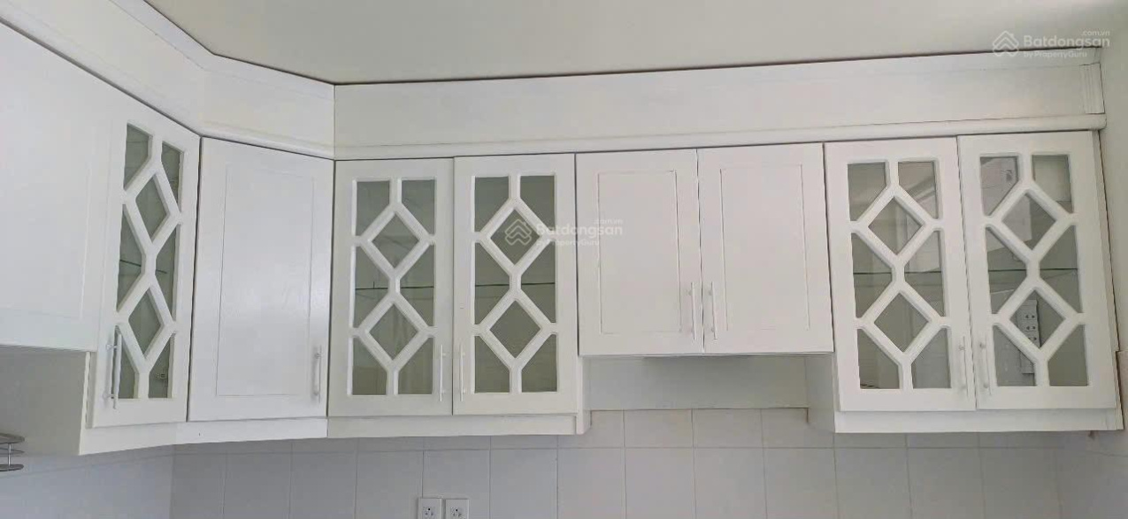 Spacious 3-Bed Penthouse with Garden in Phu My Hung