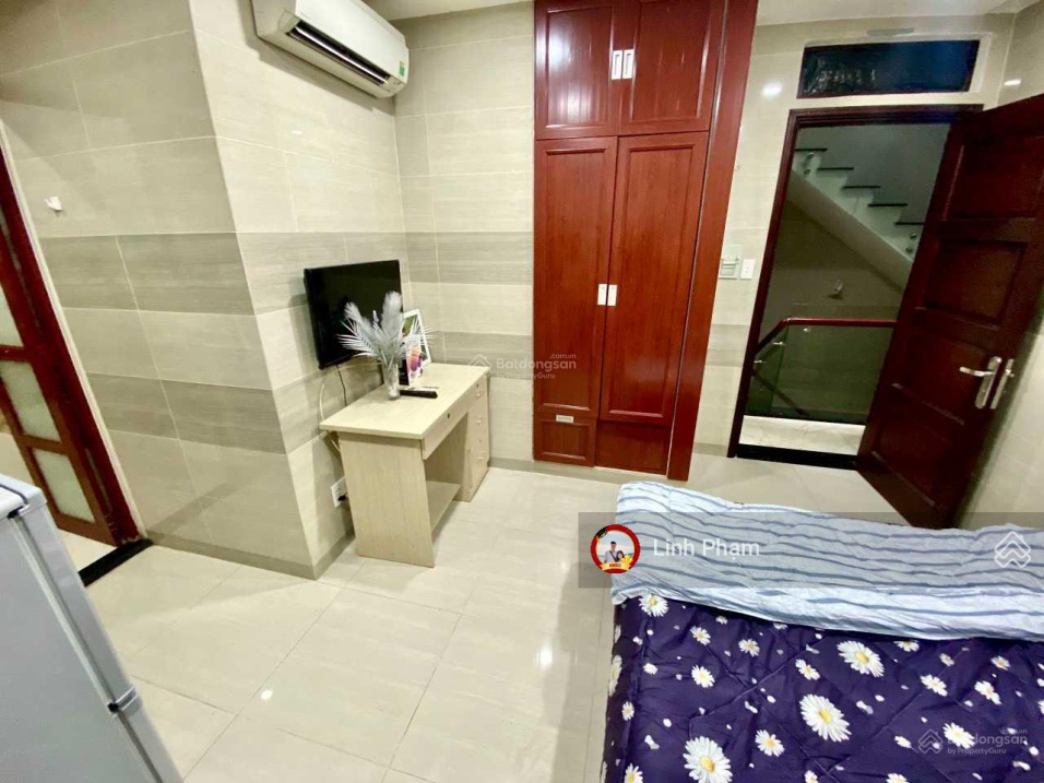 Furnished Studio Apartment with Modern Amenities