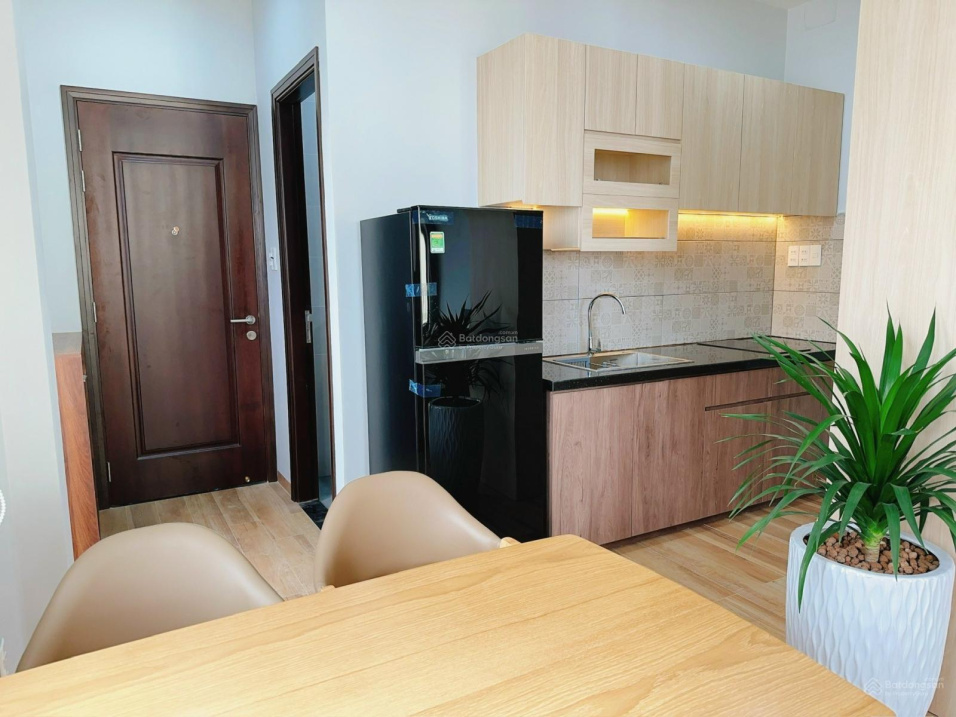 Luxury Service Apartment Near Dam Sen Park