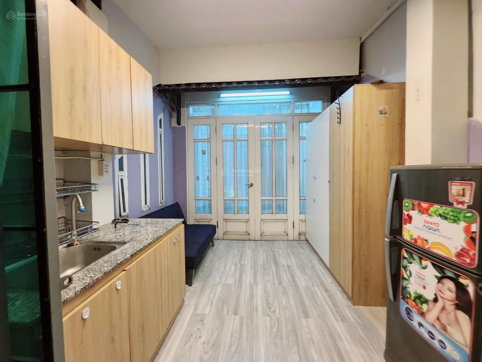 Modern 40m² Penthouse Near Airport