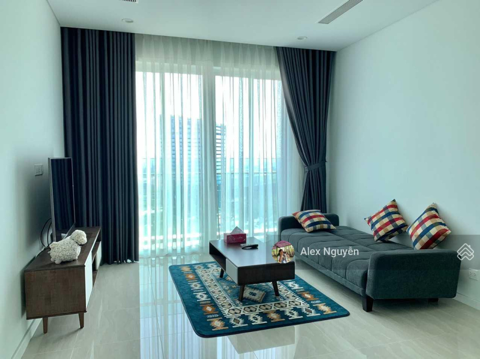 Modern 2-Bed Apartment with River View Sala