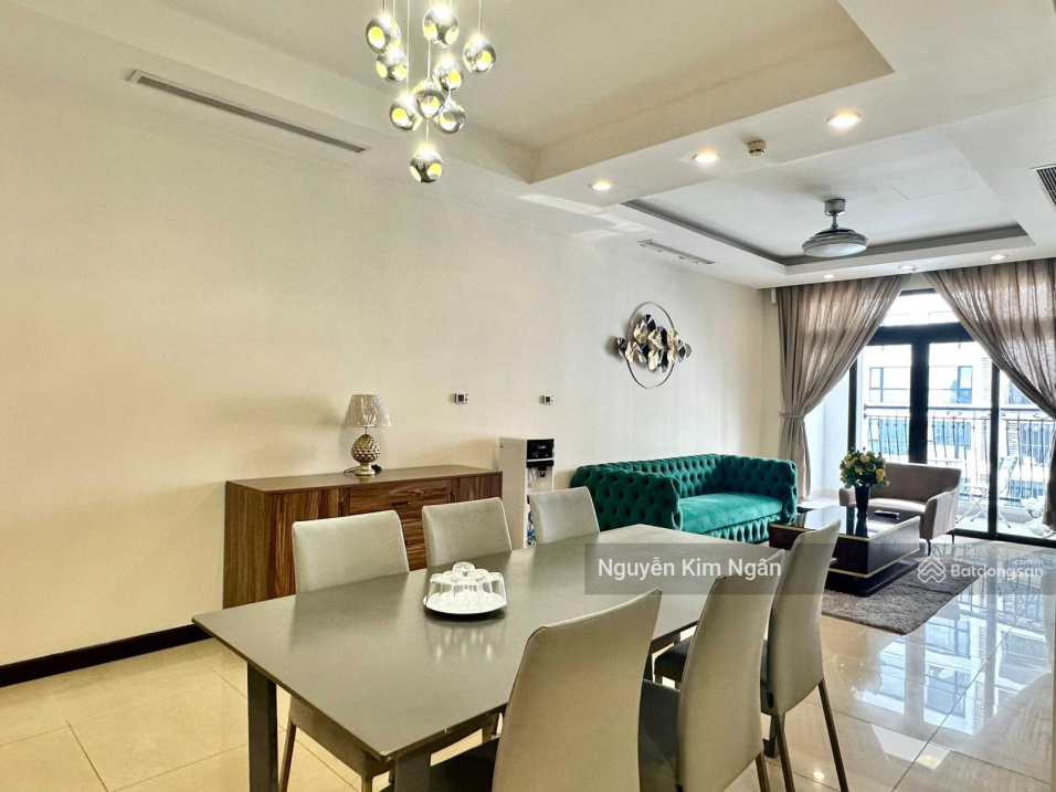 Luxury Royal City Apartment with Pool Access