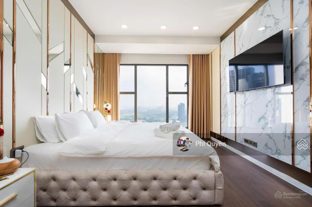 Spacious 2-Bedroom Apartment near Tan Son Nhat Airport