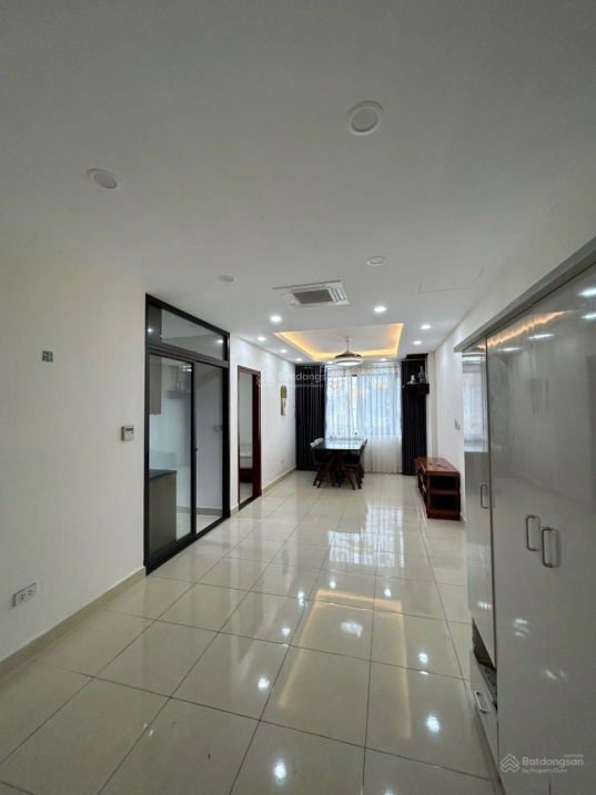 Modern 70m² Apartment with 2 Bedrooms