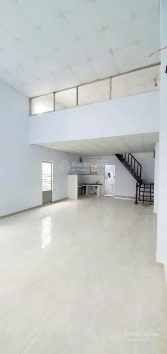 Spacious House for Rent on Nguyen Hong Dao Street