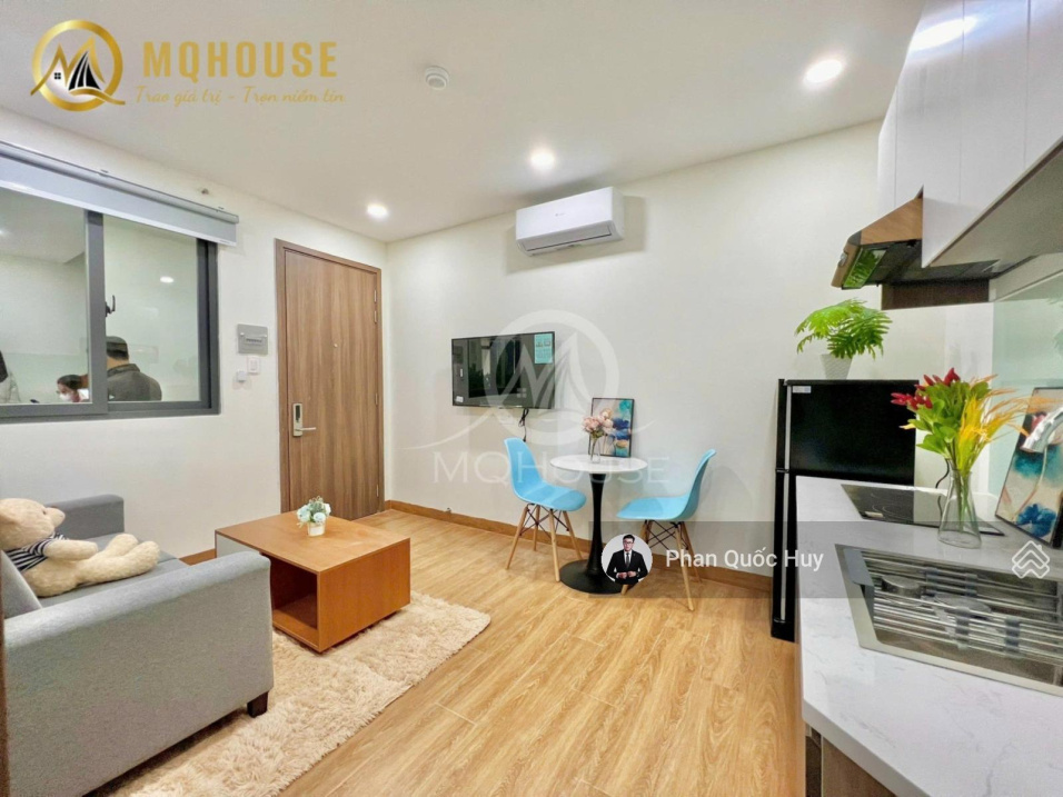 Modern Mini Apartment Near Airport with Amenities
