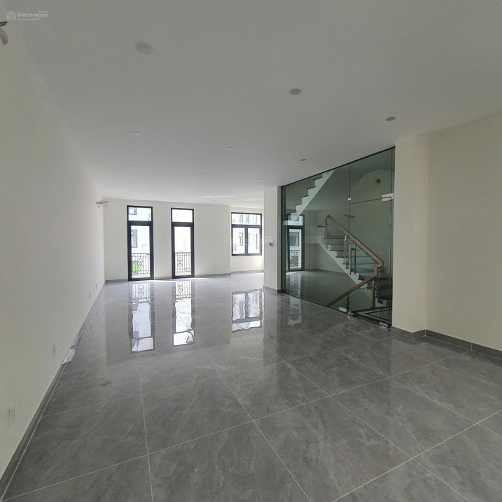 5.5-Story Newly Completed Rental Property with Elevator and Glass Partitions